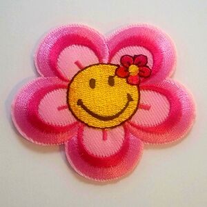 Cute smiling flower patch sew or iron-on
